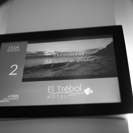 Hotel El Trebol การ์โบเนรัส ภายนอก รูปภาพ