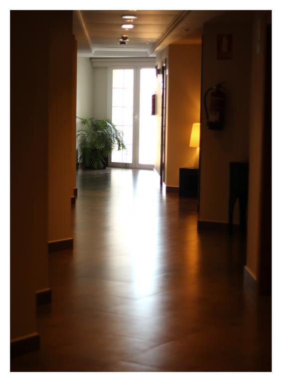 Hotel El Trebol การ์โบเนรัส ภายนอก รูปภาพ